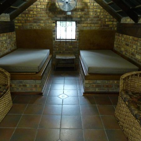 Woodlands Stop Over And Lodge Francistown Kültér fotó