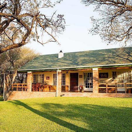 Woodlands Stop Over And Lodge Francistown Kültér fotó