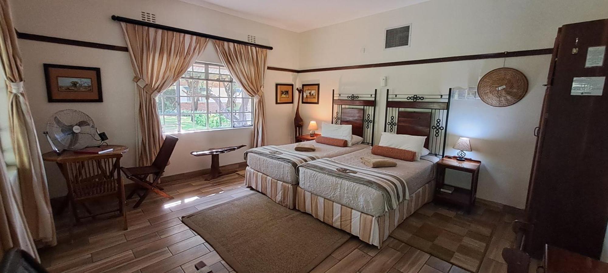Woodlands Stop Over And Lodge Francistown Kültér fotó