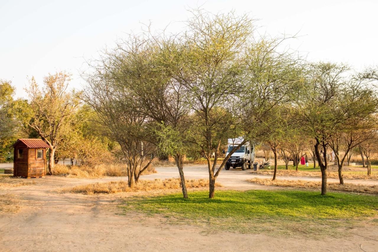 Woodlands Stop Over And Lodge Francistown Kültér fotó