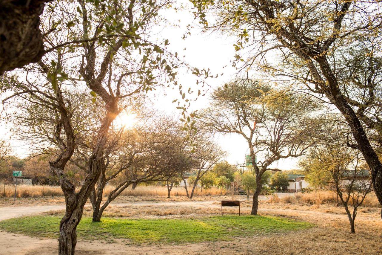 Woodlands Stop Over And Lodge Francistown Kültér fotó